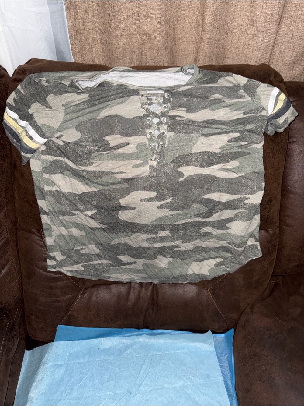Girls' Camo Lace-Up Short Sleeve Top - Green